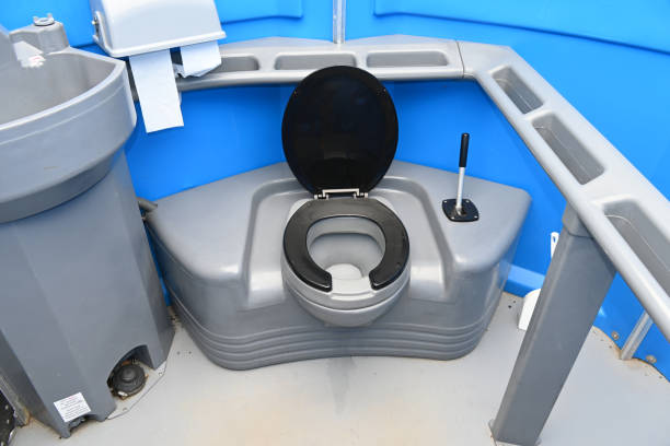 Professional porta potty rental in Prestbury, IL